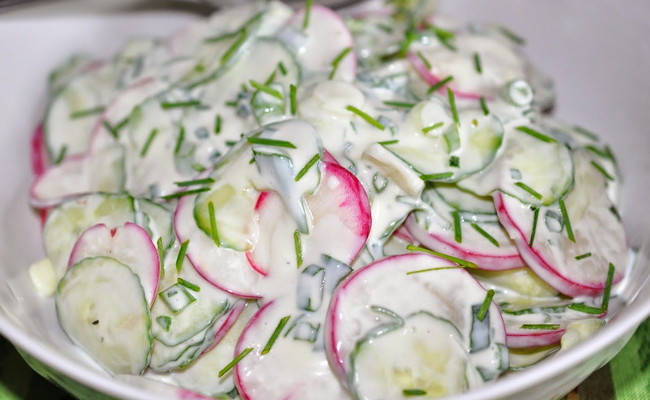 традиционный салат из редиса