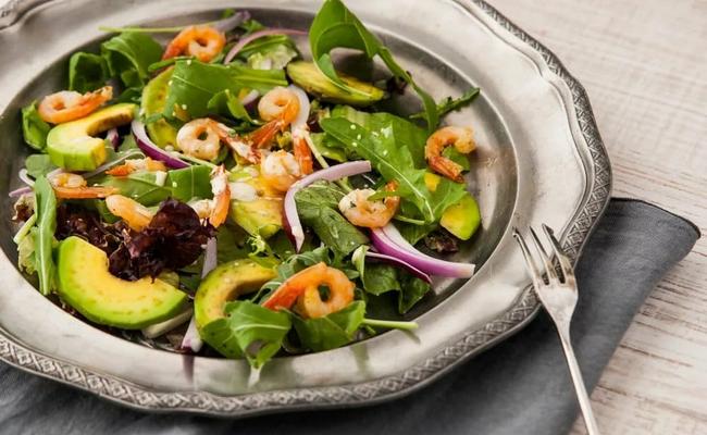 Салат из авокадо с креветками – рецепт с фото простой и вкусный без майонеза